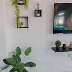 New Modern 3brm 5 Min Walk-to Paceville Nightlife Nearby דירה Is-Swieqi