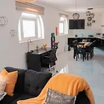 דירה New Modern 3brm 5 Min Walk-to Paceville Nightlife Nearby *