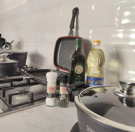 Apartament New Modern 3brm 5 Min Walk-to Paceville Nightlife Nearby