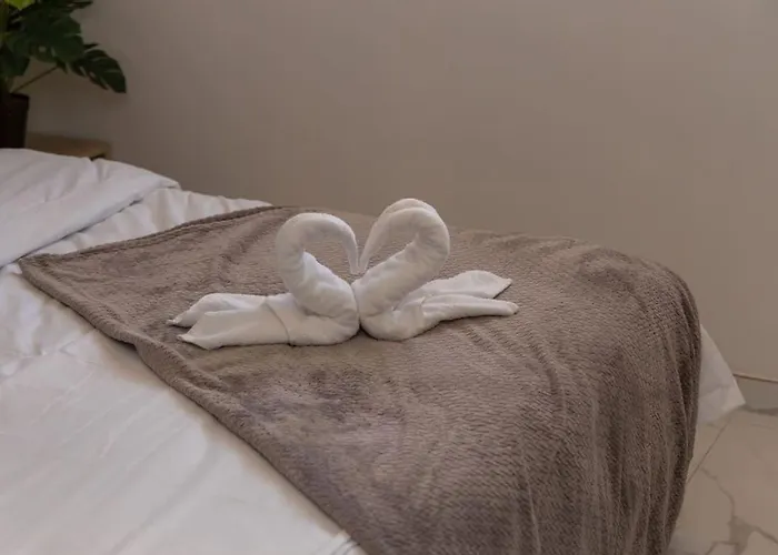 Apartament New Modern 3brm 5 Min Walk-to Paceville Nightlife Nearby *