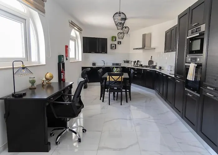 New Modern 3brm 5 Min Walk-to Paceville Nightlife Nearby * Is-Swieqi