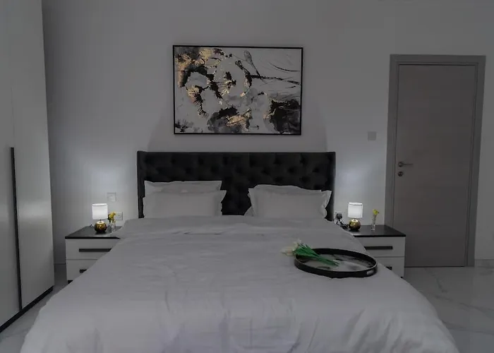 Apartament New Modern 3brm 5 Min Walk-to Paceville Nightlife Nearby